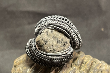UV reactive Yooperlite Oxidized Silver Ring Size 10.5