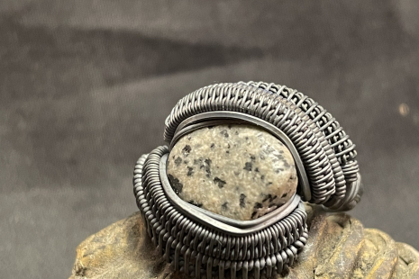 UV reactive Yooperlite Oxidized Silver Ring Size 10.5