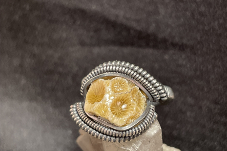 Sea Coral Sterling Silver Ring Size 7.5