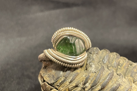 Green Tourmaline Sterling Silver Ring Size 9
