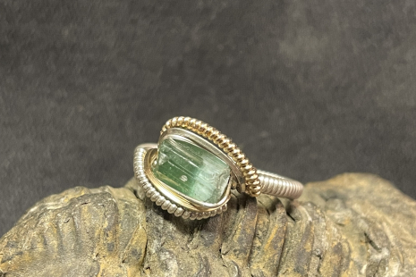 Green Tourmaline Sterling Silver Ring Size 9-9.5